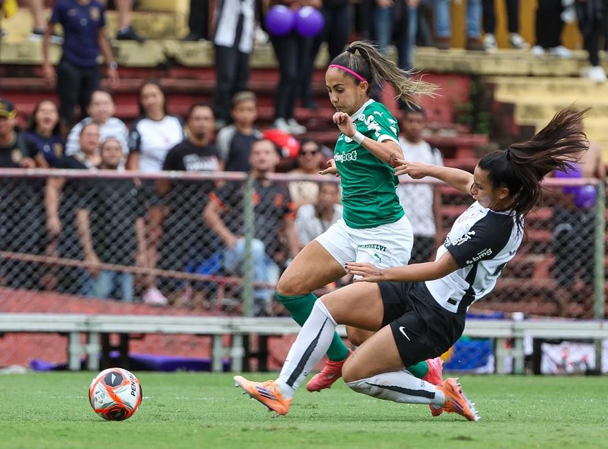 Palmeiras será mandante na final da Supercopa Feminina contra o Corinthians