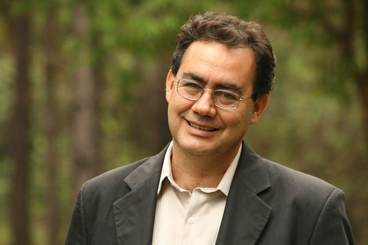 Augusto Cury Oficializa Pré-Candidatura à Presidência