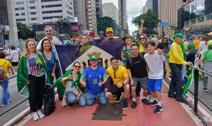 Acorda, Brasil: